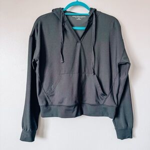 Recreation Black Pull Over Hooded Sweater Size Small